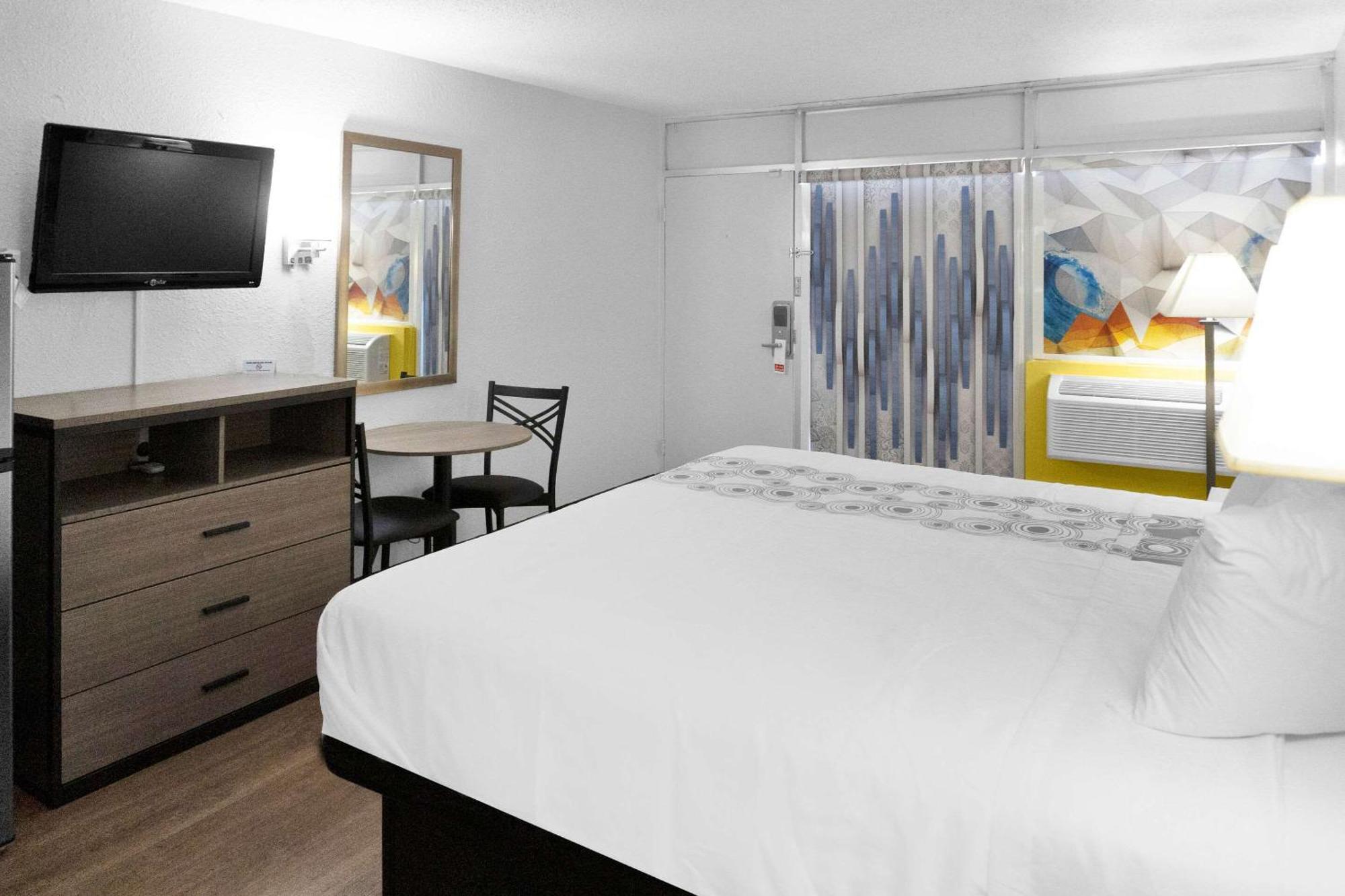 Econo Lodge Carlsbad Eksteriør billede